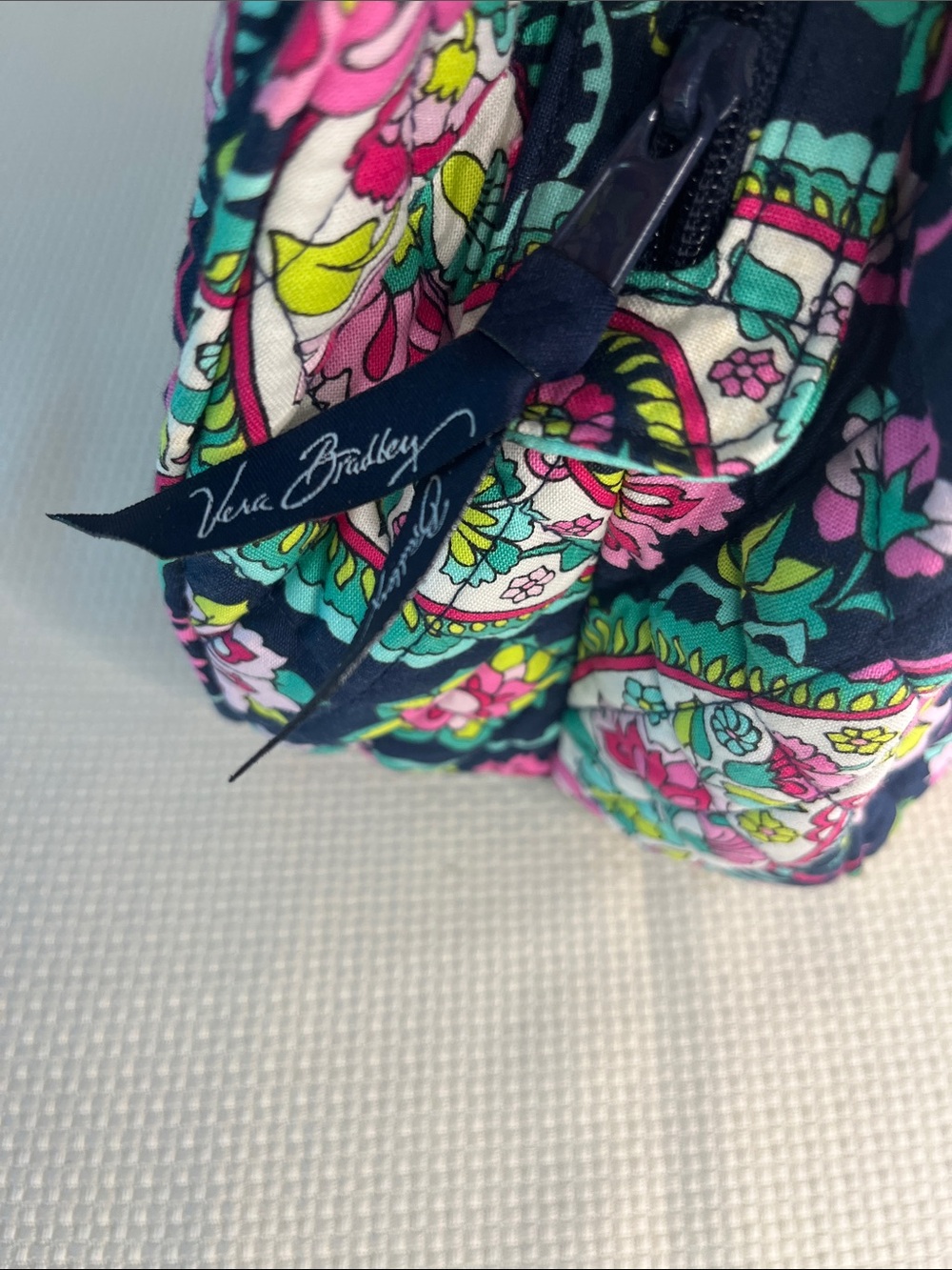 Vera Bradley Navy Multi-Color "Petal Paisley" retired large 3 section purse - Picture 3 of 17